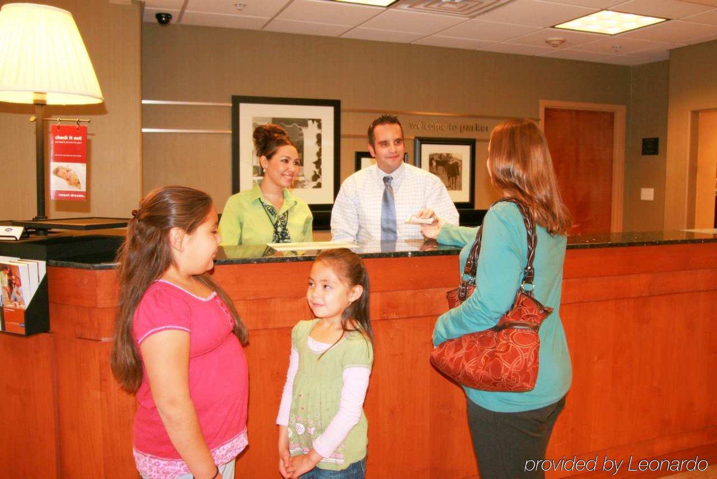 Hampton Inn & Suites Parker Interiør bilde